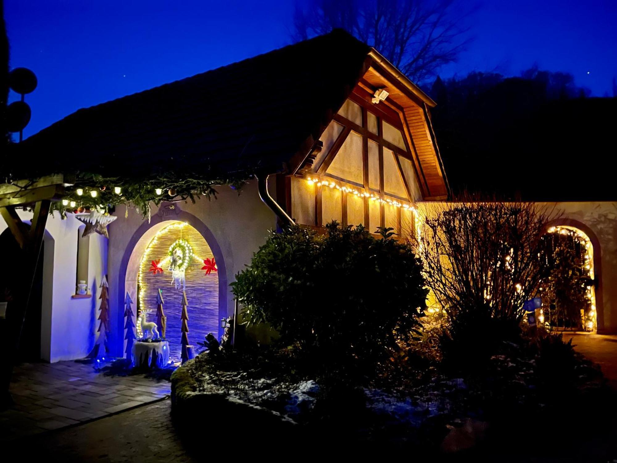 Lo'Gite L'Allee Du Val Lalaye ภายนอก รูปภาพ